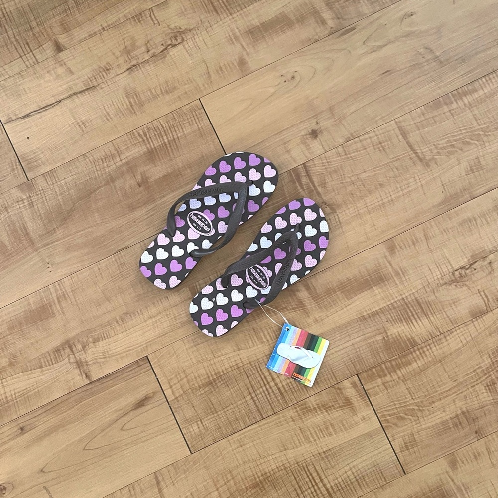 Havaianas Brown Heart Print Flip Flops Size 4/5 US6-6.5
